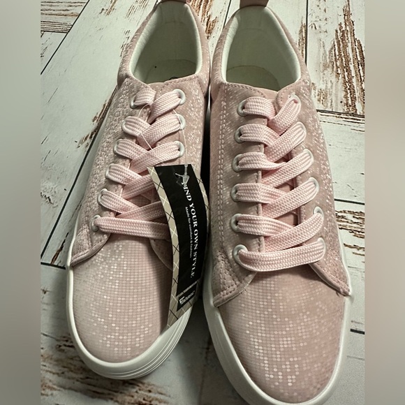 🆕 Women Lace Up Platform Sneakers Size 8, Pink - Picture 7 of 10